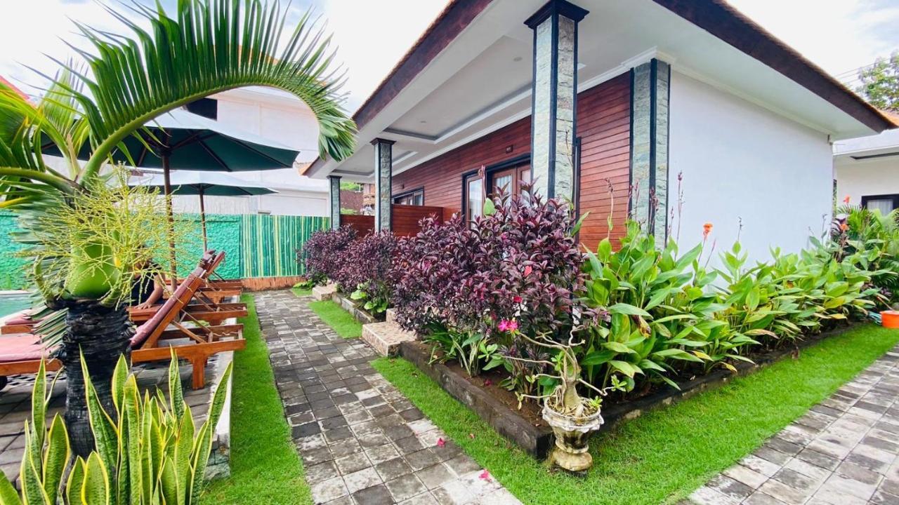 Juan Beach Bungalow Batununggul Екстер'єр фото