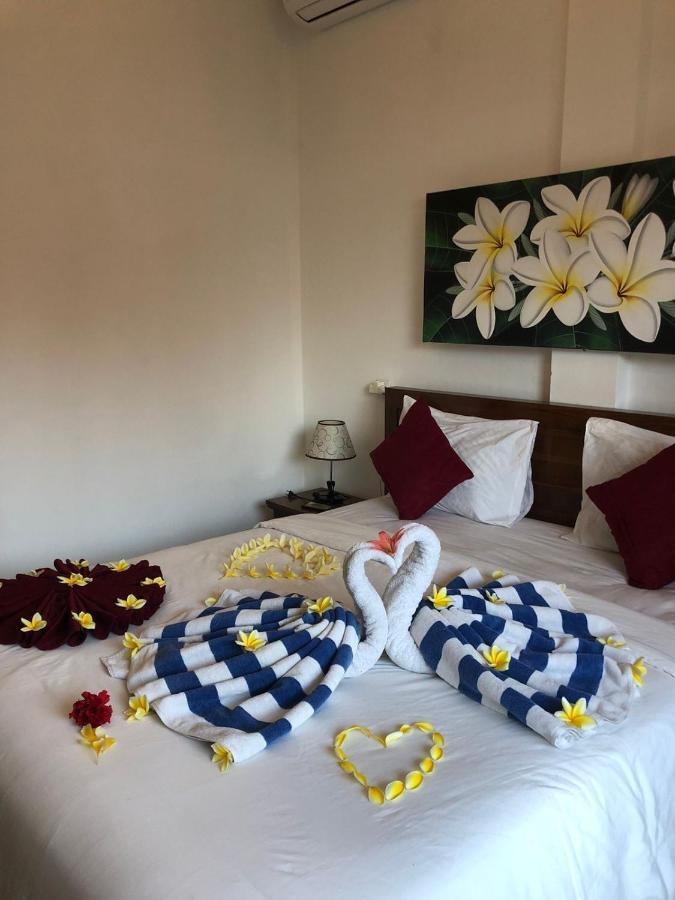 Juan Beach Bungalow Batununggul Екстер'єр фото